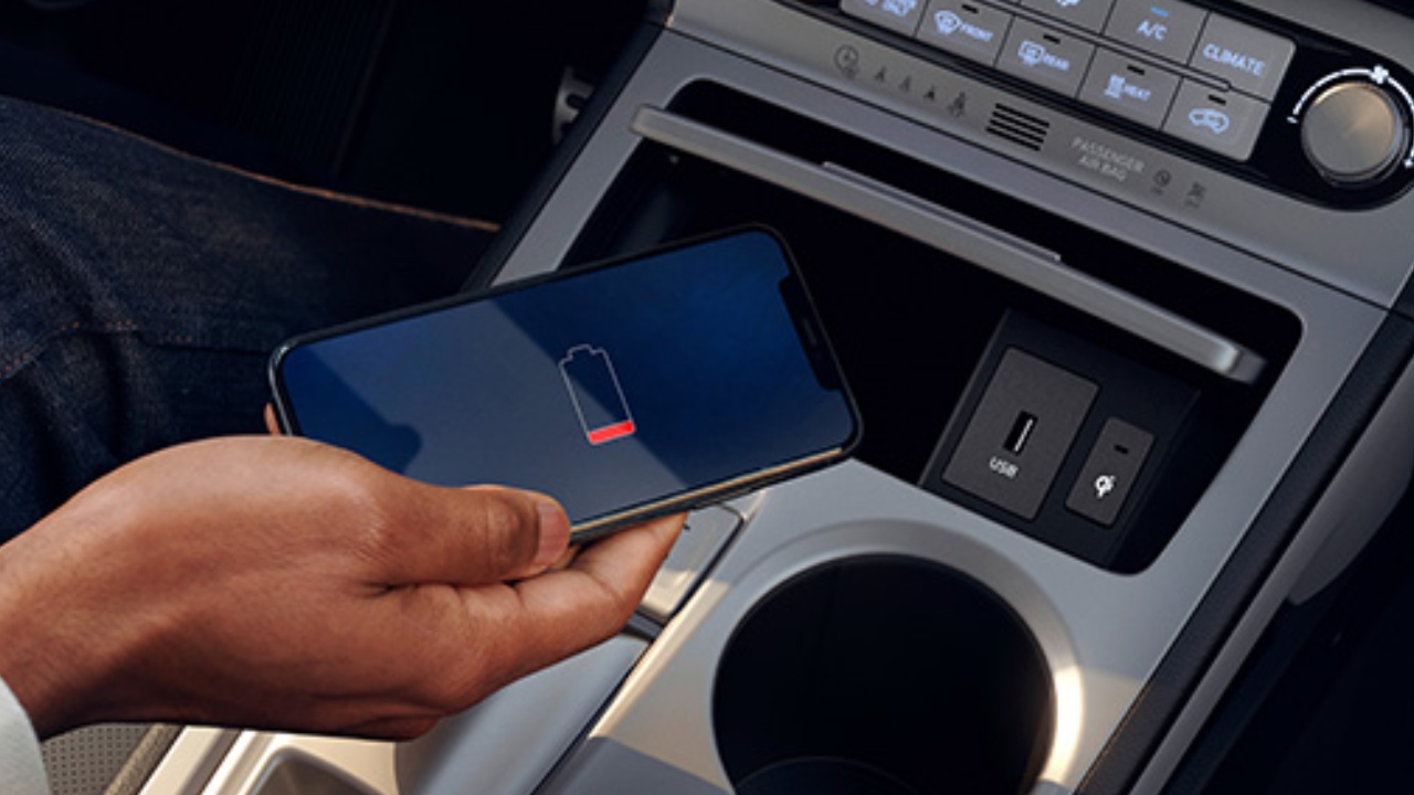 Prices and Specifications for Hyundai Kona Electric Standard 2023 in